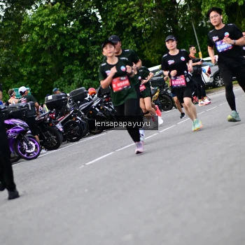 Runner Photo 4133533