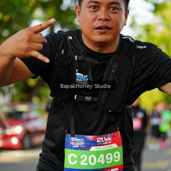 Runner Photo 4133578