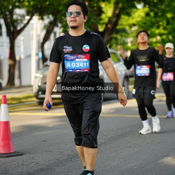 Runner Photo 4133594