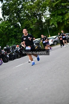 Runner Photo 4133604