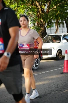 Runner Photo 4133611