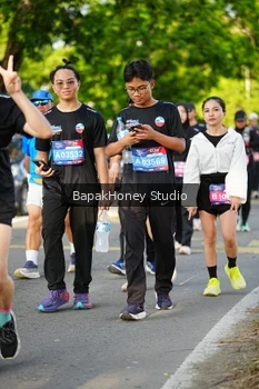 Runner Photo 4133643