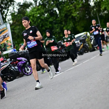Runner Photo 4133672