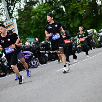 Runner Photo 4133677