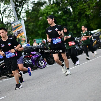 Runner Photo 4133684