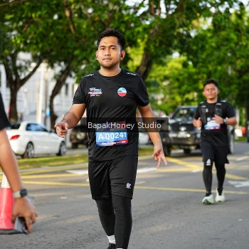 Runner Photo 4133687