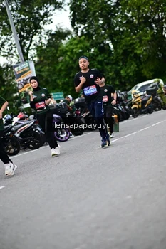 Runner Photo 4133715