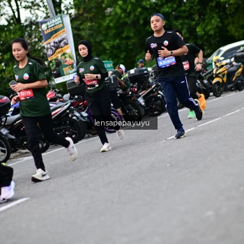 Runner Photo 4133725