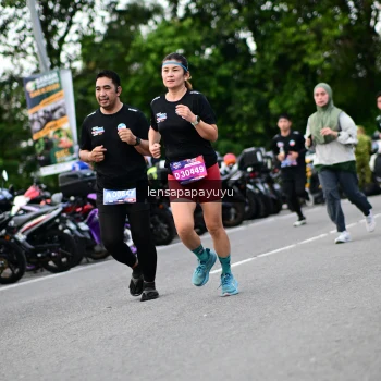 Runner Photo 4133794