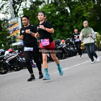Runner Photo 4133810