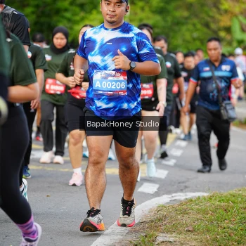 Runner Photo 4133839