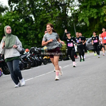 Runner Photo 4133849