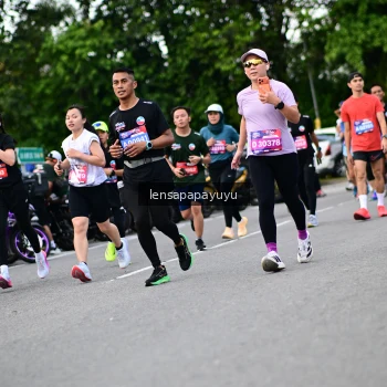 Runner Photo 4133853
