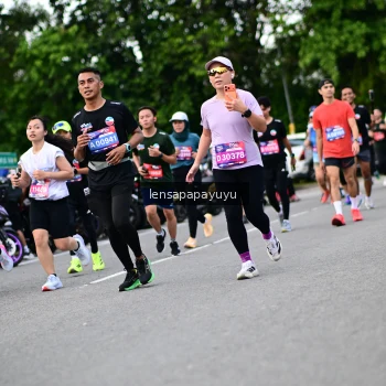 Runner Photo 4133858
