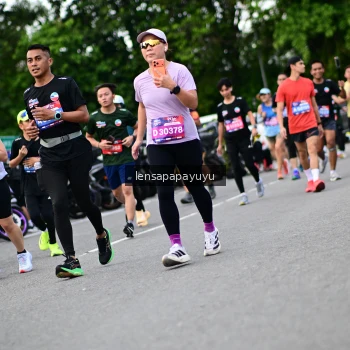 Runner Photo 4133867