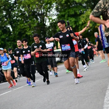 Runner Photo 4133872