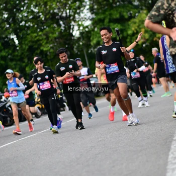 Runner Photo 4133874
