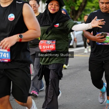 Runner Photo 4133875