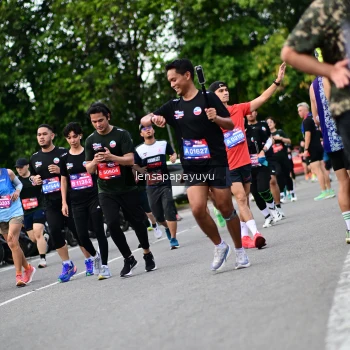 Runner Photo 4133880