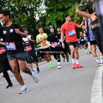 Runner Photo 4133885