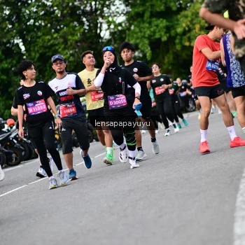Runner Photo 4133895