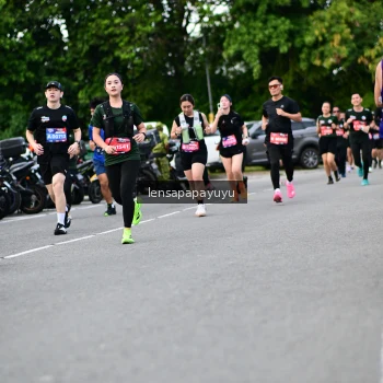 Runner Photo 4133945