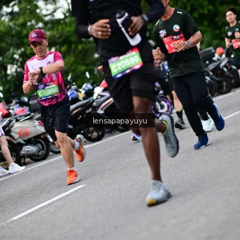 Runner Photo 4133972