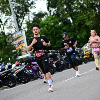 Runner Photo 4133978