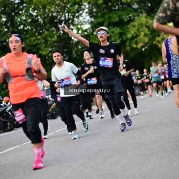 Runner Photo 4134002