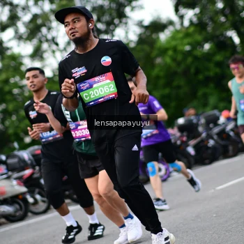 Runner Photo 4134010