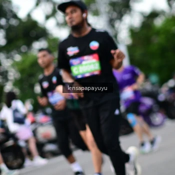 Runner Photo 4134014