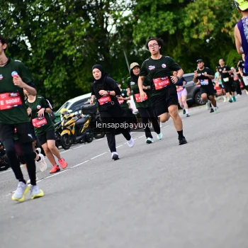 Runner Photo 4134024