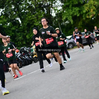Runner Photo 4134029