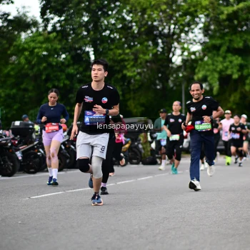 Runner Photo 4134036