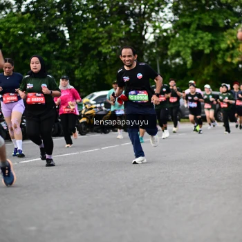 Runner Photo 4134045