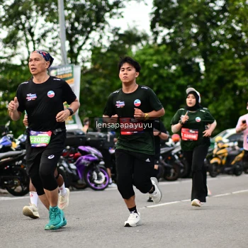 Runner Photo 4134052