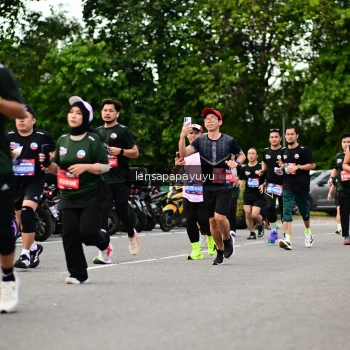Runner Photo 4134053