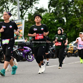 Runner Photo 4134054