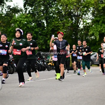 Runner Photo 4134055