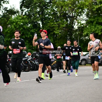 Runner Photo 4134060