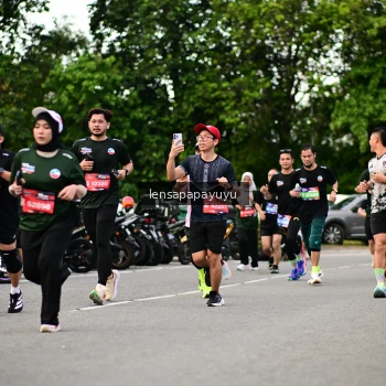 Runner Photo 4134062