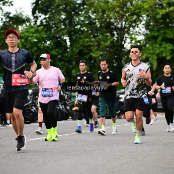 Runner Photo 4134067