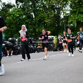 Runner Photo 4134070