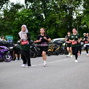 Runner Photo 4134075