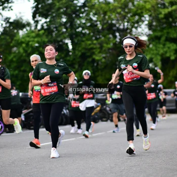 Runner Photo 4134084