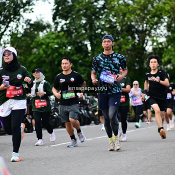 Runner Photo 4134087