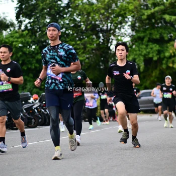 Runner Photo 4134093