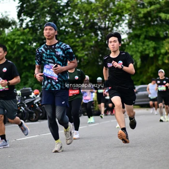 Runner Photo 4134096