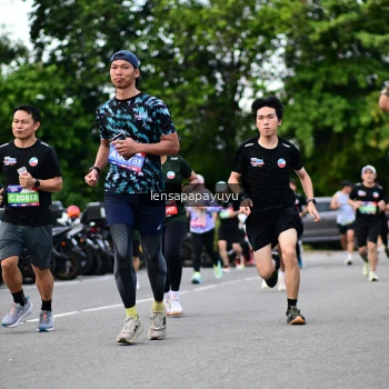 Runner Photo 4134097