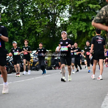 Runner Photo 4134105